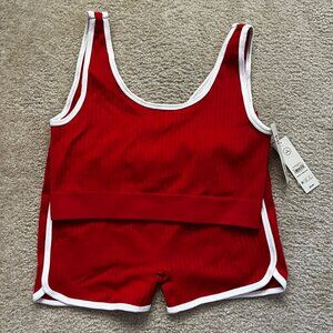 Seamless 2-Piece Cropped Tank Top and Dolphin Shorts